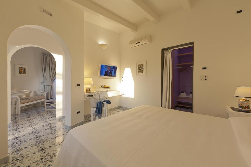 San Michele Hotel & Spa Sant'Angelo  Room photo